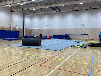 Vi er på plass i KUSK-hallen!